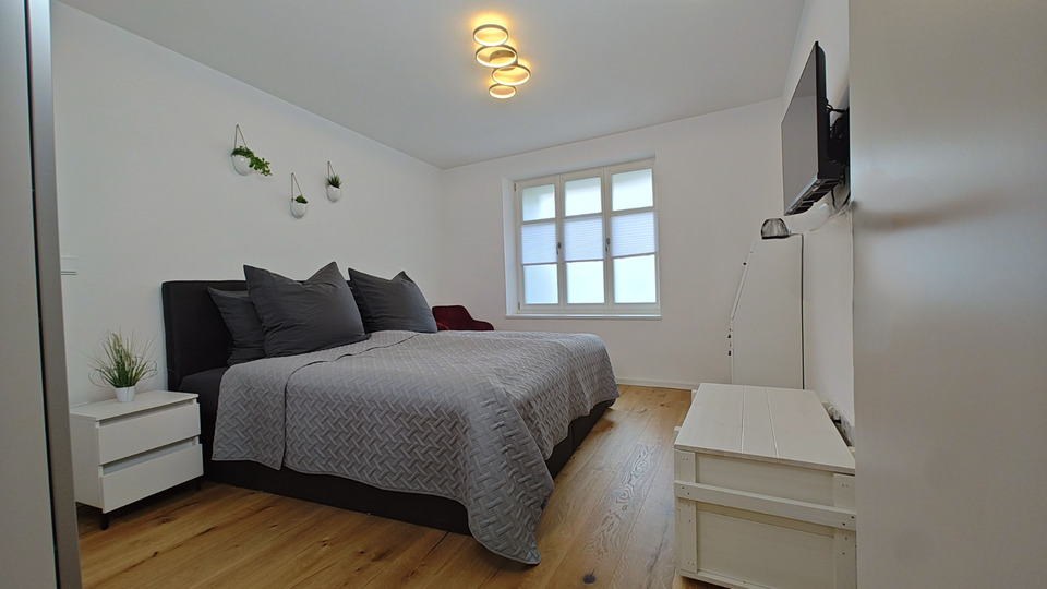 Altstadt - ZENTRAL - Möblierte Wohung auf Zeit 2 zimmer