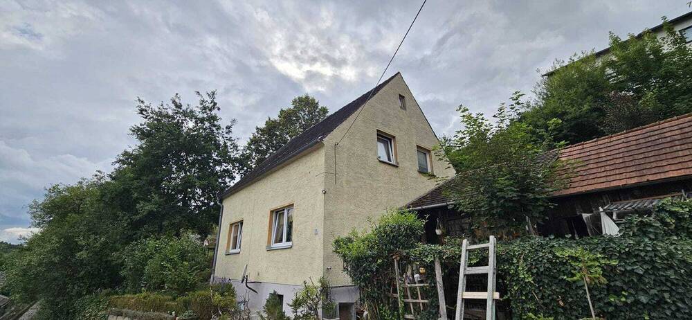 Renovierungsbedürftiges Wohnhaus mit viel Gestaltungspotential im wunderschönen Vilstal