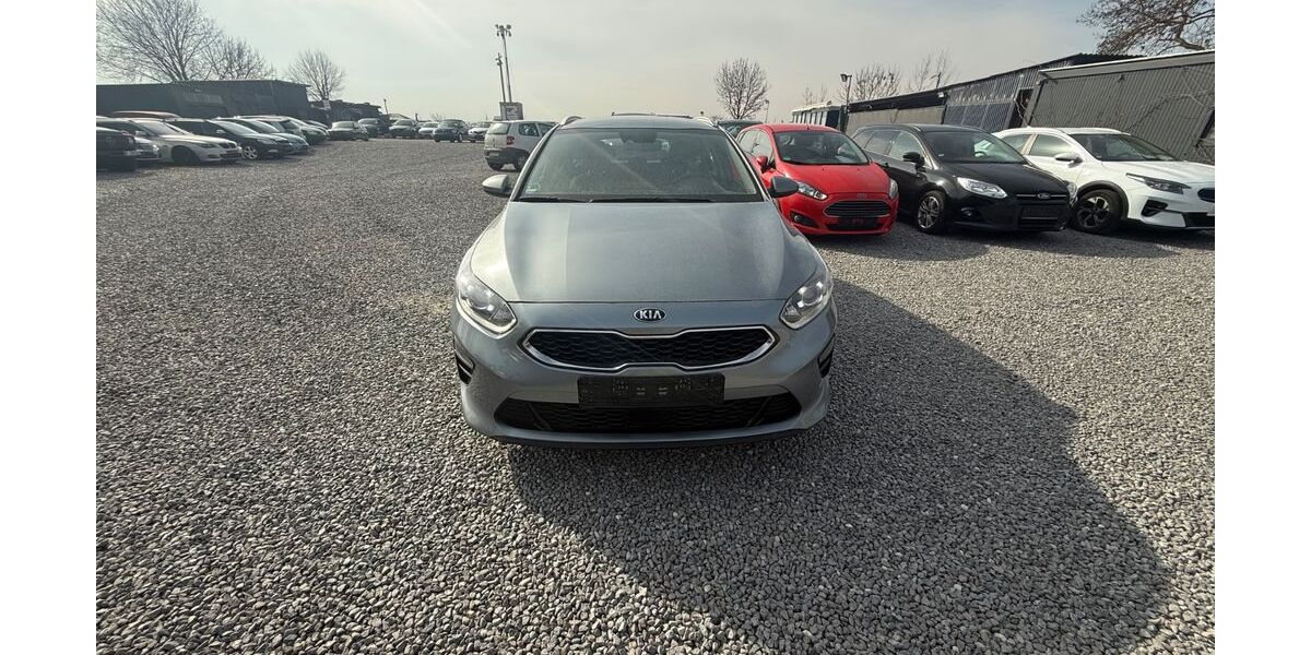 Kia ceed Sportswagon 175.500 km 8.499 &euro; Regensburg 93055