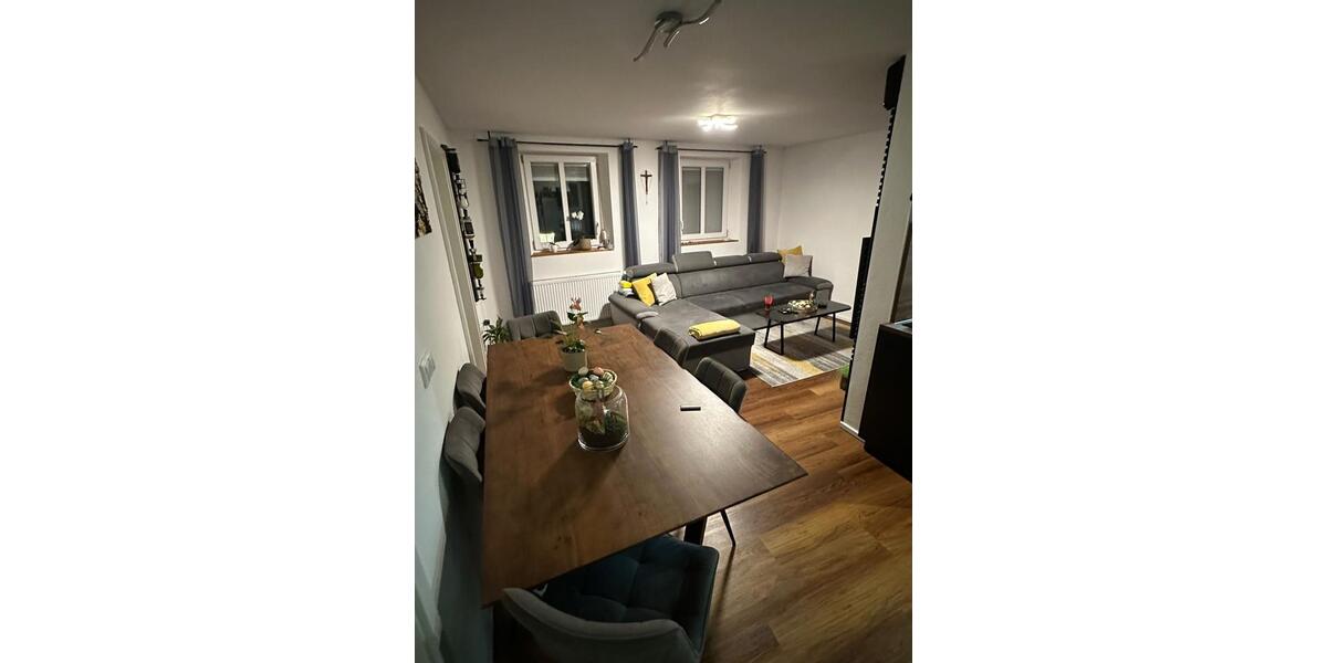 Etagenwohnung Geiselhöring - 3 Zimmer, 65 m&sup2;, 900&euro; | Angebot:26269098