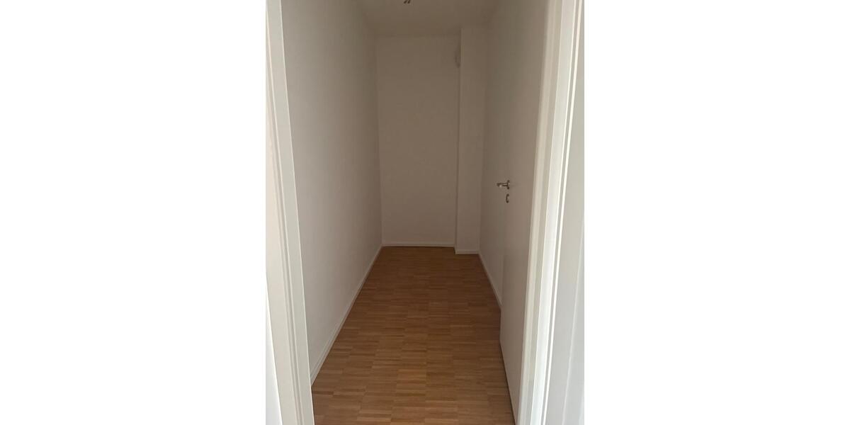 Etagenwohnung Regensburg Brandlberg - 2.5 Zimmer, 76 m&sup2;, 1.538&euro; | Angebot:26287020