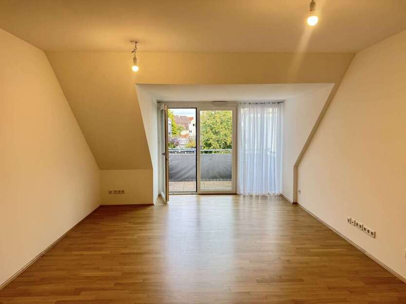 Wohnung zum Mieten in Regensburg 900 € 65.22 m² 2 zimmer