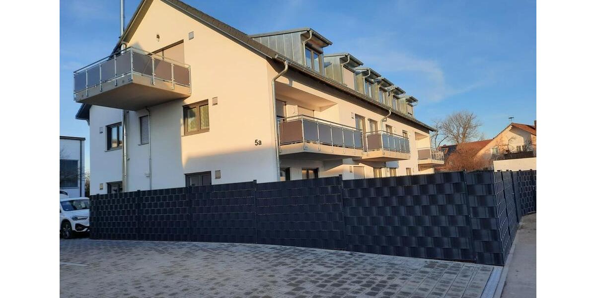 Exklusive 34 Zimmerwgh. BJ 2022 TerasseGartenGarageStellplatz 4 zimmer