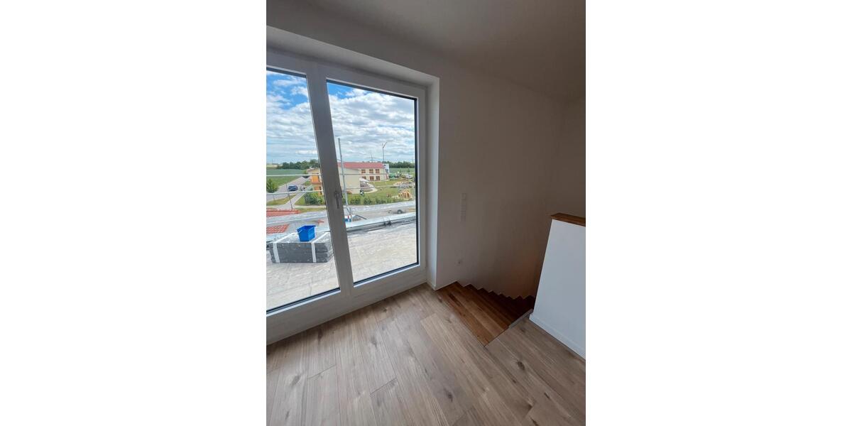 Maisonettenwohnung Barbing - 5.5 Zimmer, 145 m&sup2;, 1.900&euro; | Angebot:26464301